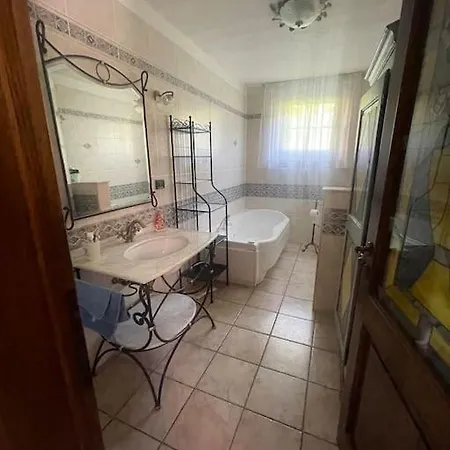 Vila Le Due Rose, Up To 10pax With Garden In Lunigiana